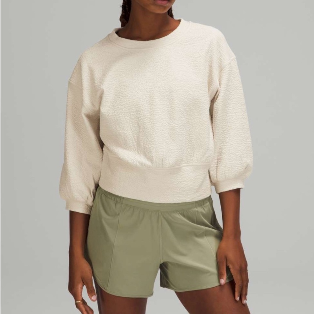 Lululemon Textured White Opal Crewneck Pullover Balloon crop Sleeve 8, worn once